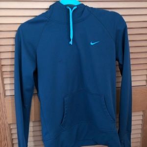 nike sweatshirt